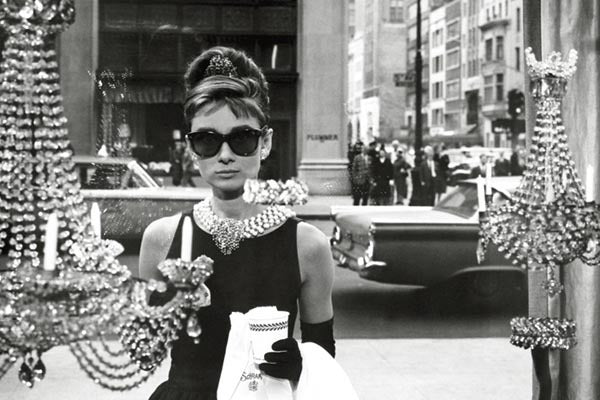 AUDREY HEPBURN BREAKFAST AT TIFFANY’S     